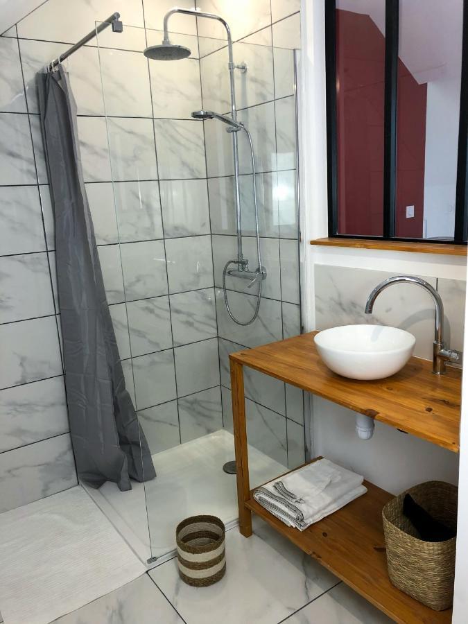 سوموور Adventure House - La Suite Cosy De L'Explorateur ! المظهر الخارجي الصورة